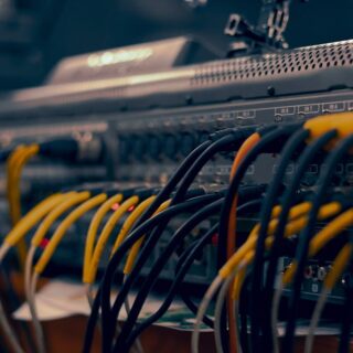 Hálózati kábel a tökéletes hangzáshoz: miért számít a Kácsa Audióban